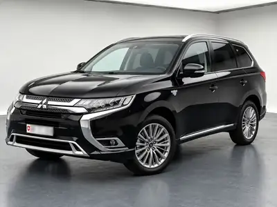 Mitsubishi Outlander 2.4 PHEV Diamond — SUV hybride rechargeable, 84'000 km, excellent état — vista esterna