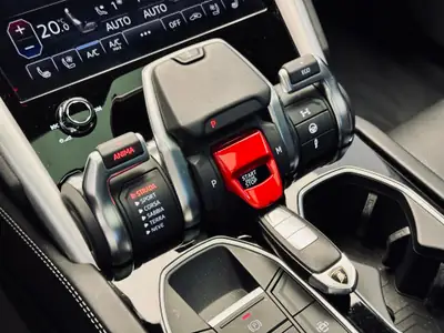 Lamborghini Urus E-Gear — Le Super SUV italien aux 650 ch, kilométrage modéré — Miniature 14