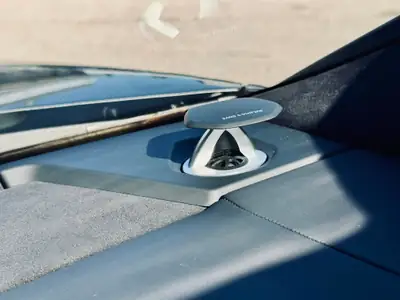 Lamborghini Urus E-Gear — Le Super SUV italien aux 650 ch, kilométrage modéré — Miniature 18