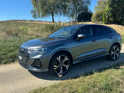 Audi Q3 1.5 TFSI — SUV compact urbain, motorisation efficace et design intemporel — rear view