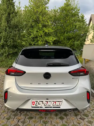 Opel Corsa 1.2 T GS Hybrid — Compacte économe et moderne avec technologie hybride — rear view