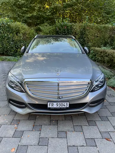 Mercedes-Benz C 250 BlueTec Exclusive — Break diesel efficace, 165'000 km — côté