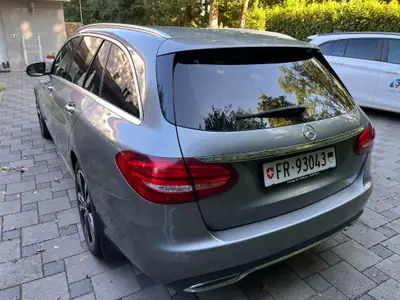Mercedes-Benz C 250 BlueTec Exclusive — Break diesel efficace, 165'000 km — tableau de bord