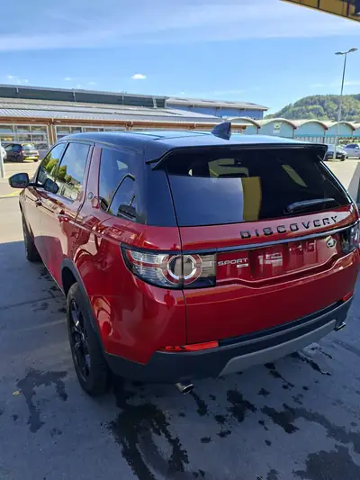 Land Rover Discovery Sport 2.0 TD4 180 — SUV 7 places, diesel robuste et fiable — Seitenansicht