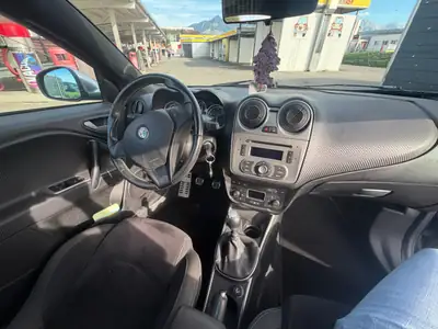 Alfa Romeo MiTo 1.4 MultiAir Quadrifoglio Verde — Citadine sportive, 108'000 km seulement — detail