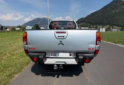 Mitsubishi L 200 Club Cab Ralliart — Pickup diesel robuste, transmission manuelle, 227000 km — dettaglio