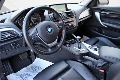 BMW 120d Sport Line — Diesel économique, entretien réduit, garantie MFK — Thumbnail 9