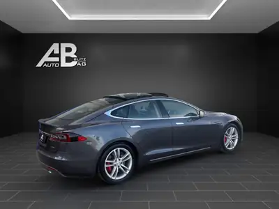 Tesla Model S P85 Performance — Électrique haute performance, 7 places, Supercharging gratuit — dashboard
