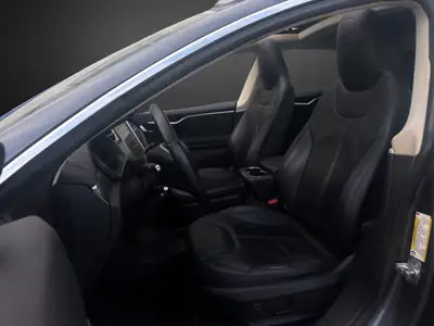 Tesla Model S P85 Performance — Électrique haute performance, 7 places, Supercharging gratuit — Thumbnail 7