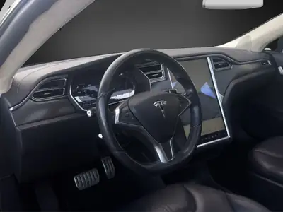 Tesla Model S P85 Performance — Électrique haute performance, 7 places, Supercharging gratuit — Thumbnail 8