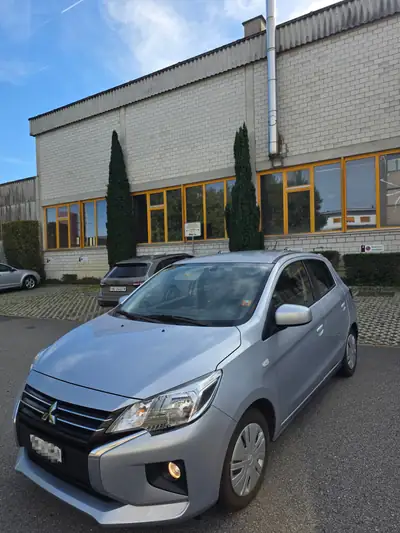Mitsubishi Space Star 1.2 MIVEC Invite — Citadine polyvalente, faible consommation et kilométrage — côté