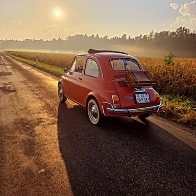 FIAT 500L Veteran 1972 — Cabriolet CH-Fahrzeug, 69'000 km authentiques — Seitenansicht