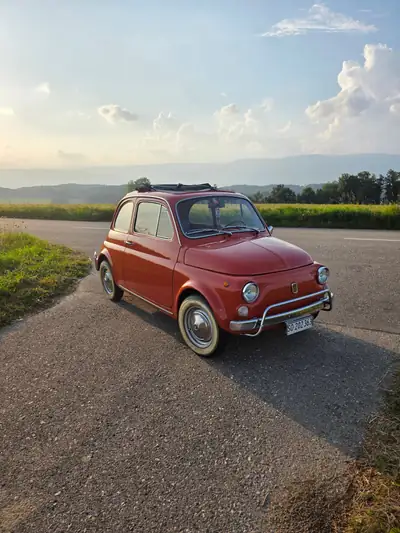 FIAT 500L Veteran 1972 — Cabriolet CH-Fahrzeug, 69'000 km authentiques — Außenansicht