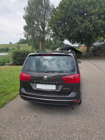 SEAT Alhambra 2.0 TDI 140 — Monospace 4x4 robuste, frais du contrôle technique — rear view