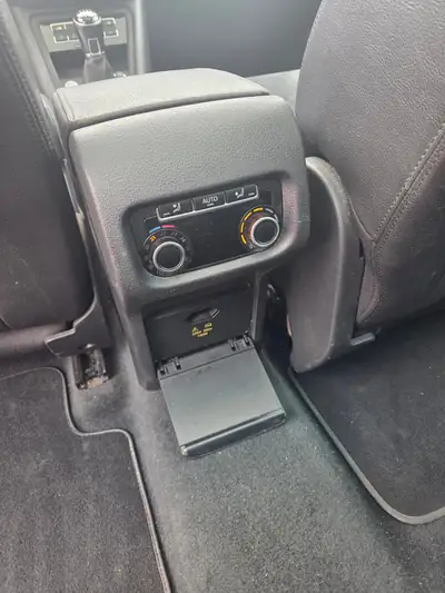 SEAT Alhambra 2.0 TDI 140 — Monospace 4x4 robuste, frais du contrôle technique — Thumbnail 12