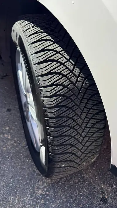 Hyundai iX35 2.0 Comfort 4WD — SUV robuste, 4x4 intégral, 99 800 km seulement — dashboard