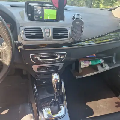 Renault Megane Estate 1.5 dCi Bose EDC — Diesel économe, break spacieux, sans sinistre — dettaglio