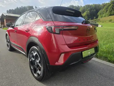 Opel Mokka 1.2 T 130 Ultimate — SUV urbain dynamique, moteur turbo efficient — Miniatur 12