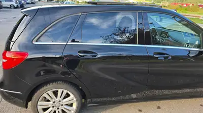 Mercedes-Benz B 180 CDI BlueEF — Monospace compact diesel, économe et sans sinistre — interior