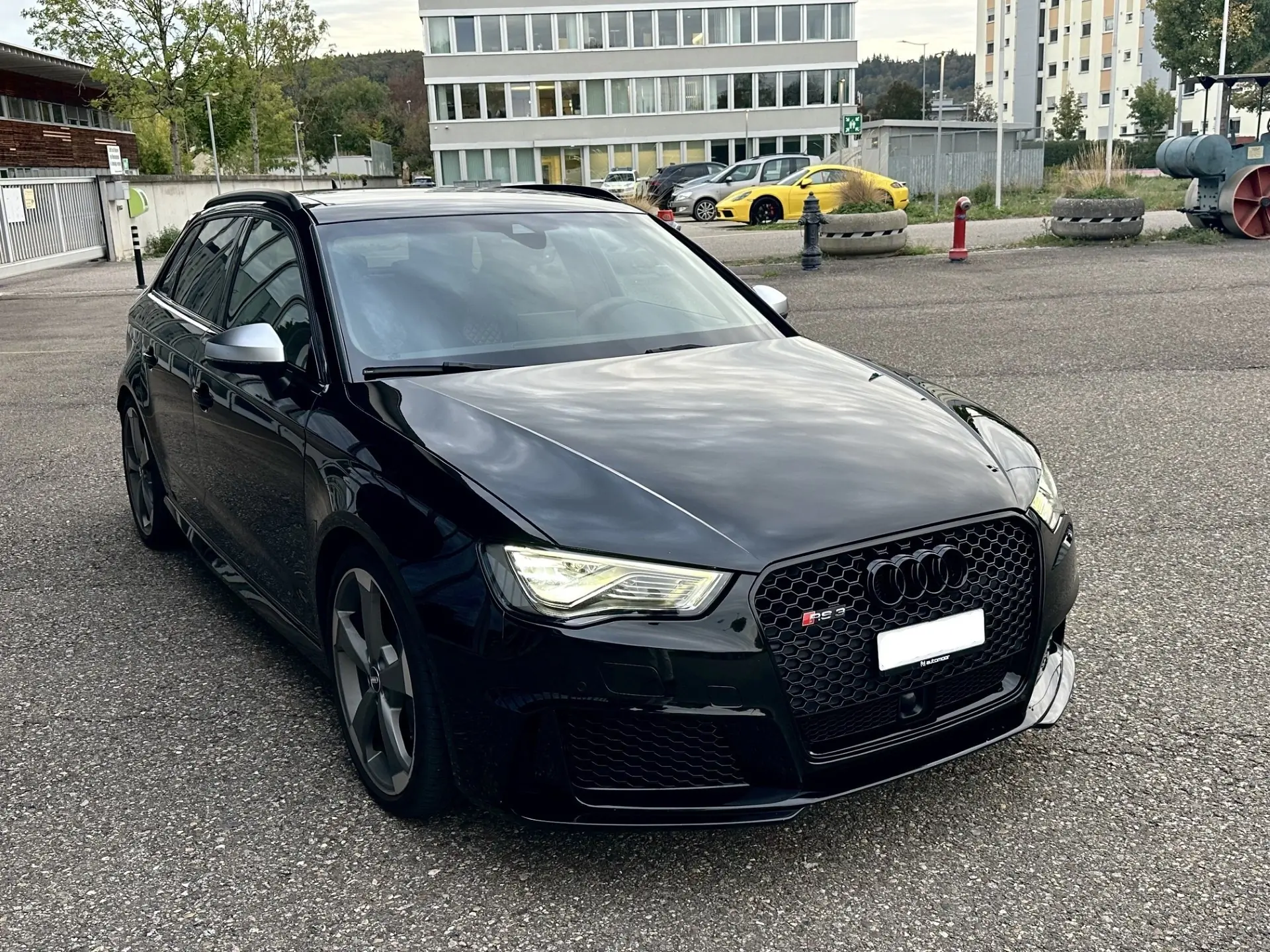 Audi RS3 2.5 T FSI Quattro — Performance sportive et technologie premium