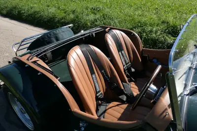 Morgan Plus 8 Sports Lightweight 1976 — Roadster britannique ultra-rare, entièrement restauré — arrière