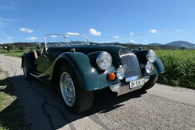 Morgan Plus 8 Sports Lightweight 1976 — Roadster britannique ultra-rare, entièrement restauré — Miniature 7