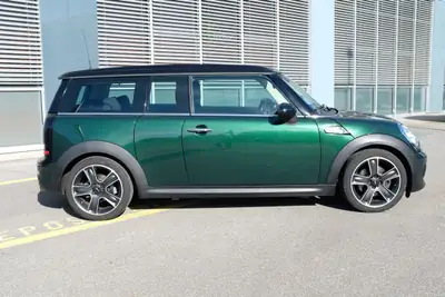 MINI Clubman 1.6i Cooper S — British Racing Green, entretien premium jusqu'en 2026 — Miniature 7