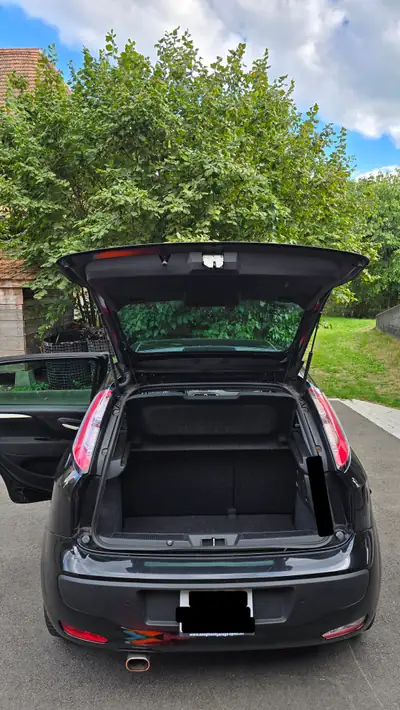Fiat Punto Evo 1.4 T MultiAir 135 Sport — Citadine dynamique, entretien récent — Detail