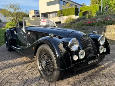 Morgan 4/4 75th Anniversary — Légende britannique, seulement 17'400 km, édition numérotée — vue extérieure