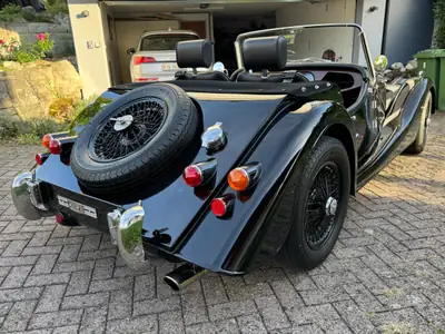 Morgan 4/4 75th Anniversary — Légende britannique, seulement 17'400 km, édition numérotée — intérieur