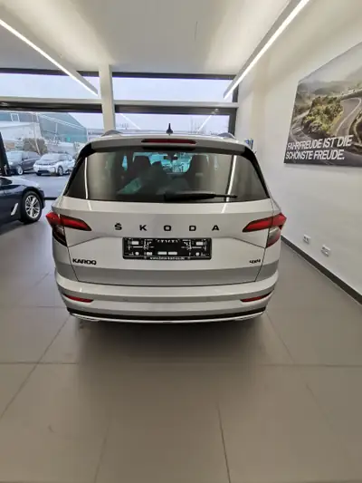 Skoda Karoq 2.0 TDI 190 SportLine 4x4 — SUV robuste, intérieur premium, 32 800 km — interni