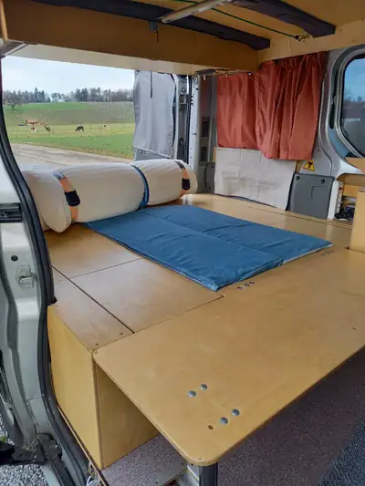 Renault Trafic 1.9 dCi 100 — Minibus 9 places fiable, 205 000 km, sans sinistre — interior