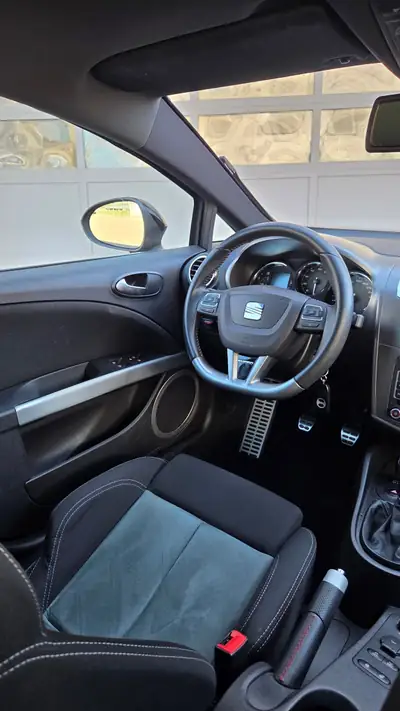 SEAT Leon 2.0 TSI Cupra R-Evolution — 265 ch, sportive agile et fiable — Thumbnail 9