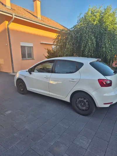 SEAT Ibiza 1.2 TSI Style Viva — Citadine fiable, sans accident, faible kilométrage — side view
