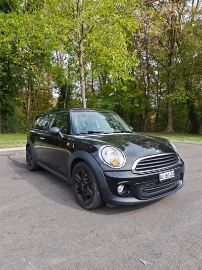 MINI Clubman 1.6i One — Compacte polyvalente, entretien réduit, sans sinistre — côté