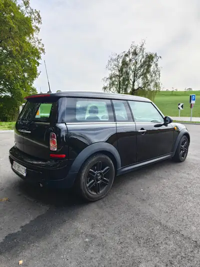 MINI Clubman 1.6i One — Compacte polyvalente, entretien réduit, sans sinistre — arrière