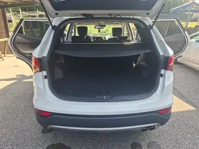 Hyundai Santa Fe 2016 — SUV 7 places diesel, 157 000 km, traction intégrale — interni