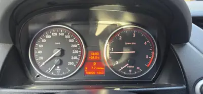BMW X1 23d xDrive — SUV compact diesel performant, 194 000 km — Heckansicht