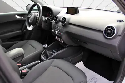Audi A1 Sportback S-Line — Citadine dynamique, entretien impeccable, consommation économe — Thumbnail 13