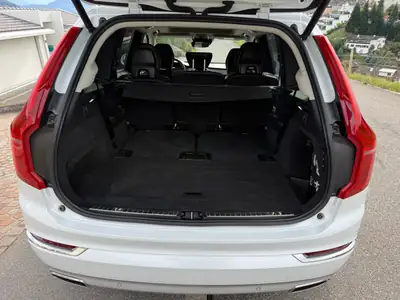 Volvo XC90 2.0 D5 Inscription — 7 places, 235 ch, suspension pneumatique et toit panoramique — Miniatura 7