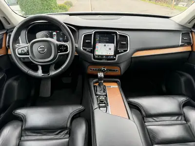 Volvo XC90 2.0 D5 Inscription — 7 places, 235 ch, suspension pneumatique et toit panoramique — Miniatura 11