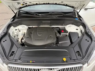 Volvo XC90 2.0 D5 Inscription — 7 places, 235 ch, suspension pneumatique et toit panoramique — Miniatura 18
