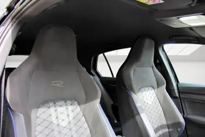 VW Golf 1.5 e TSI mHEV R-Line — Hybride léger performant, 57 500 km seulement — Thumbnail 14