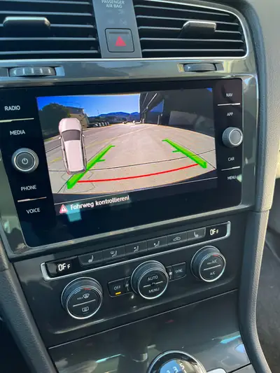 VW Golf 1.5 TSI EVO Comfortline — Monospace pratique, entretien impeccable, peu kilométré — Thumbnail 11