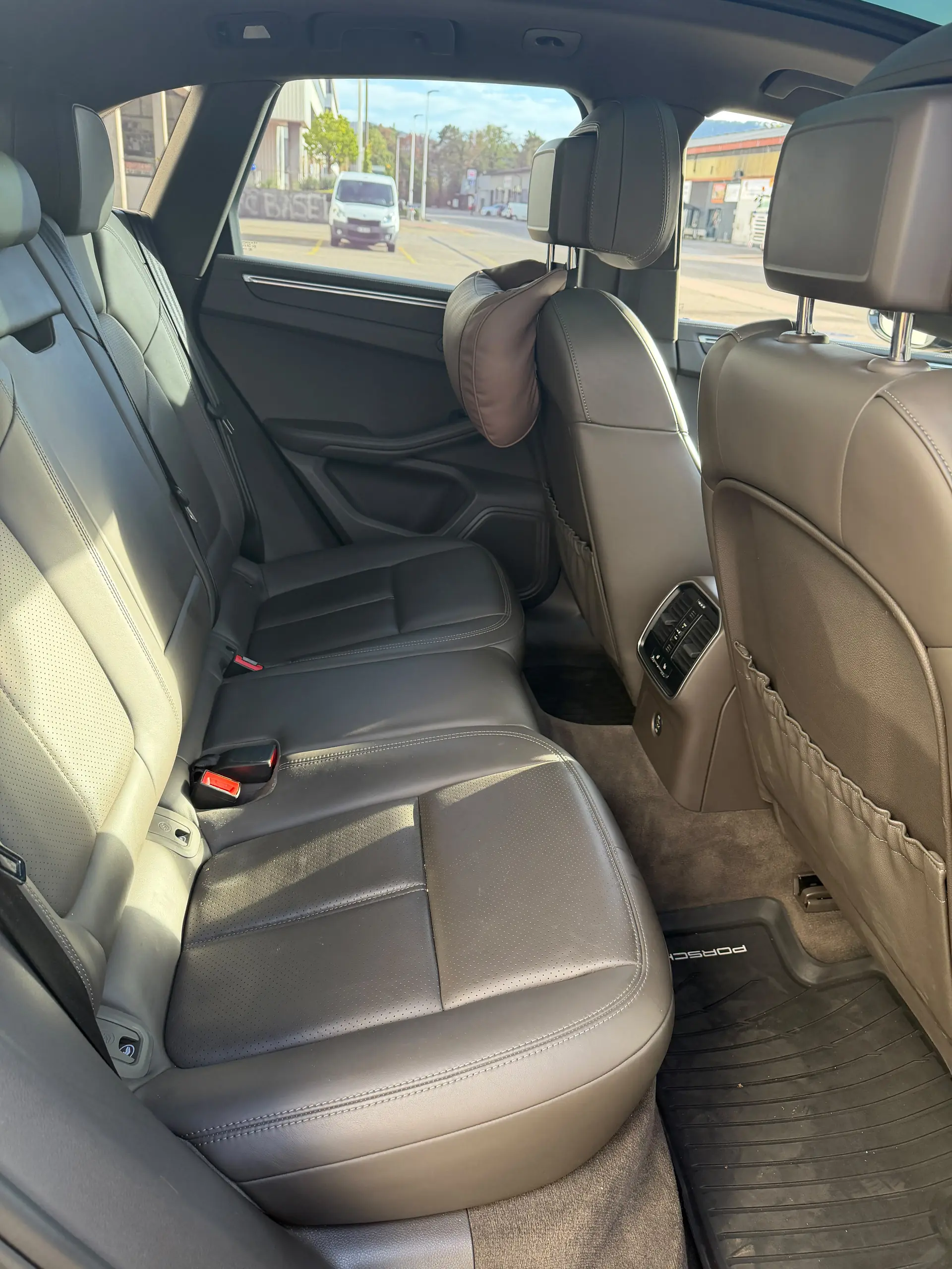 Porsche Macan 2019 occasion Reinach — 3