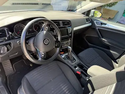 VW Golf 1.4 TSI 122 Cup DSG — Break familial économe, sans accident — Innenraum
