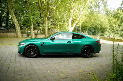 BMW M4 Coupé — 480 ch, boîte manuelle, rare et performante — arrière