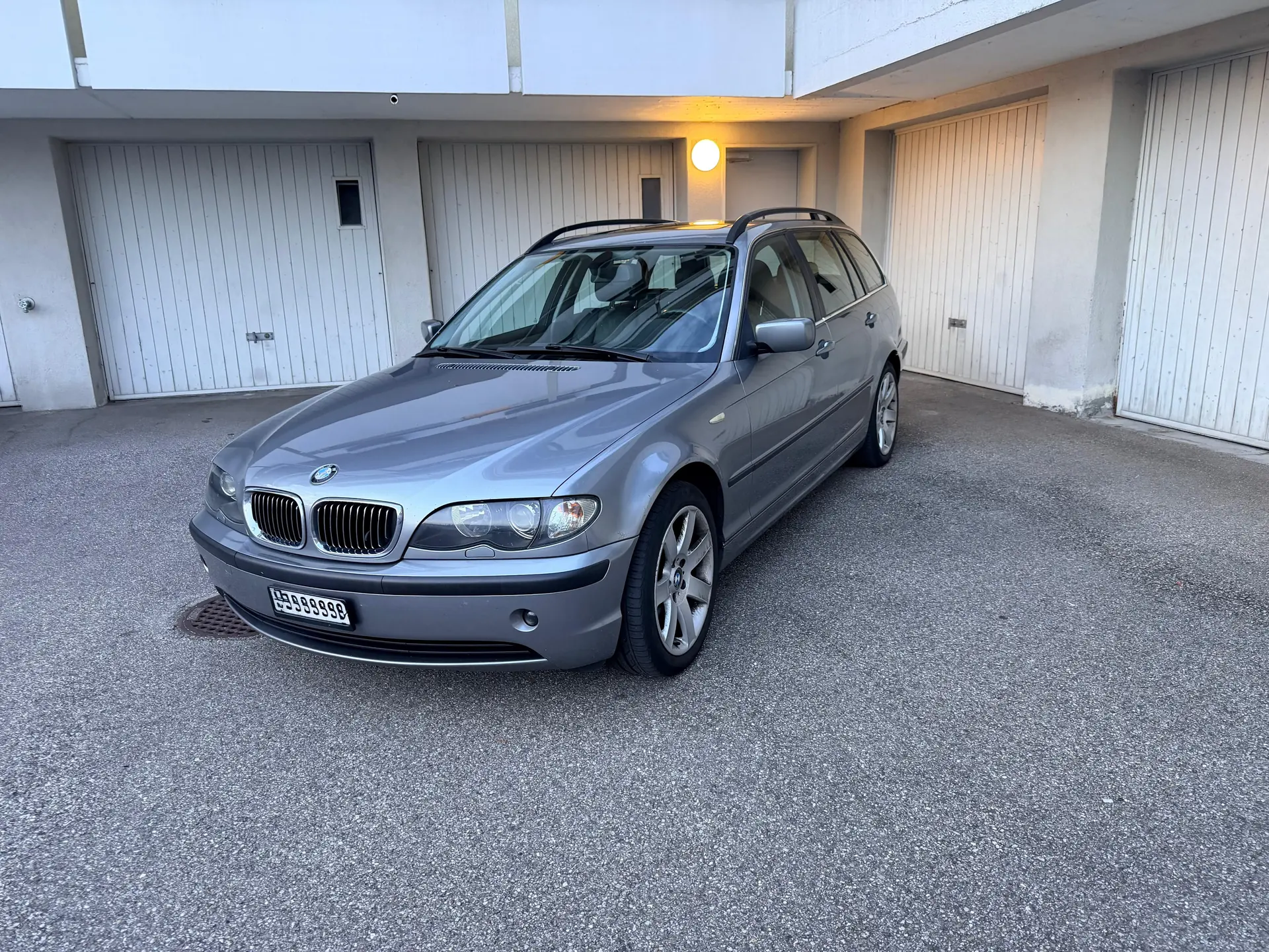 BMW 325 2004 occasion Wettswil am Albis — 1