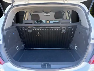 Opel Corsa 1.4 TP Color Edition — Citadine fiable, entretien maîtrisé, sans sinistre — Miniature 18