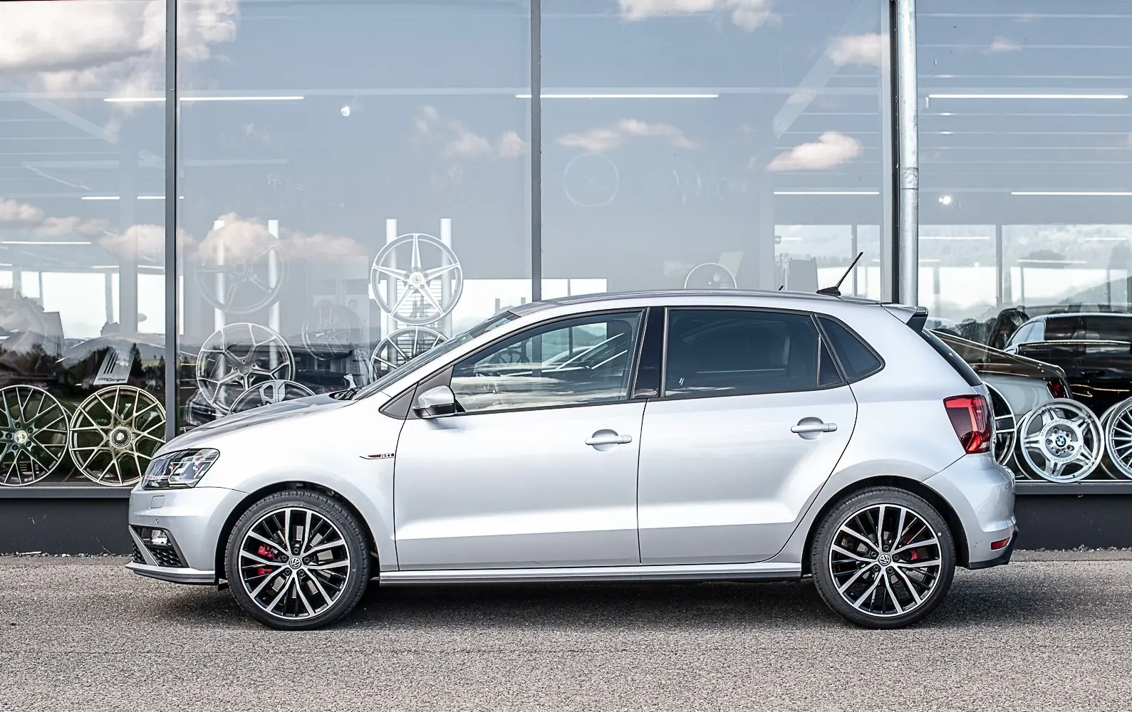 Volkswagen Polo 2015 occasion Bassecourt — 1